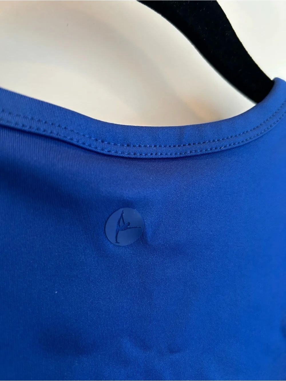 90 Degree By Reflex Blue Performance Crew Neck Cropped Dance Top - Size L (12)